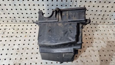 Корпус блоку запобіжників без кришки і заглушки 2010+ 243137085R, 243830001R Рено Мастер 3, Опель Мовано, Ніссан NV400-1