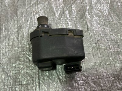Коректор фари VW T4 165941295 VAG Фольксваген Транспортер Т4