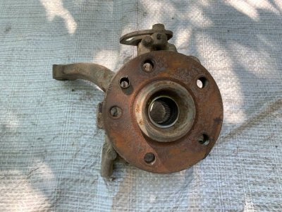 Цапфа, ступиця, поворотний кулак передній правий VW T4 701407258A VAG Фольксваген Т4-1