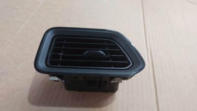 Дефлектор повітря в панель лівий 687501519R, 687505442R 2020+ Рено Мастер 3, Опель Мовано, Ніссан NV400