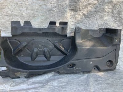 Захист днища, підлоги, ніша VW T5 7H0825194 VAG Фольксваген Т5