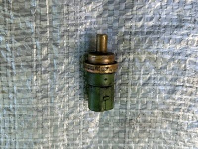 Датчик температури охолоджувальної рідини T4 1998-2003 059919501A  VAG Фольксваген Т4