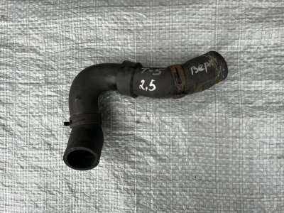 Патрубок радіатора верхній 2.5 TDI 2003-2009 7H0122101E  VAG Фольксваген Т5
