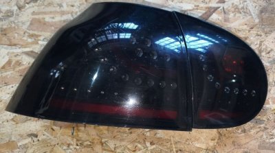Задні ліхтарі хечбек тюнінгові Тайвань 	Tuning-tec LDVW68 VAG Фольксваген Гольф 5-2
