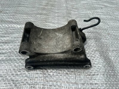 Кронштейн компресора кондиціонера VW T4 074260887B VAG Фольксваген Т4