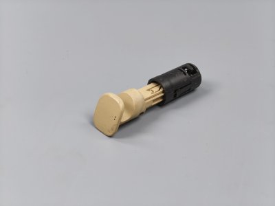Крючок багажника 2003–2010 1T0861849 VAG Volkswagen Touran