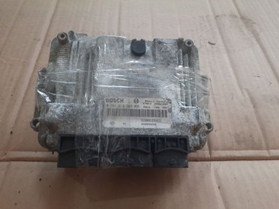 Блок керування двигуном ЄБУ комплект 2.5 DCI, 2007+ 0281013363 Рено Мастер 2, Опель Мовано, Ніссан Інтерстар-1