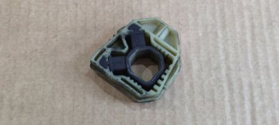 Кронштейн, подушка кріплення радіатору охолодження 1K0121867 VAG Фольксваген Гольф