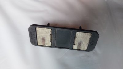 Натискач, ответка кінцевика задніх дверей A9018200354 1996-2006 Фольксваген ЛТ, Мерседес Спрінтер 903