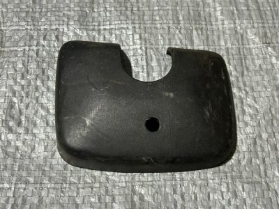 Заглушка права  VW 701829726A VAG Фольксваген Т4