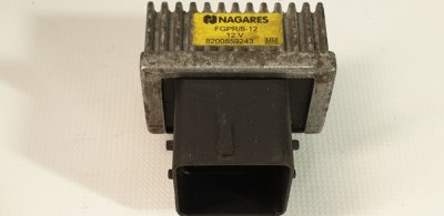 Реле свічок накалювання 2.0, 2.5 DCI 8200859243 з квадратною фішкою Рено Трафік, Опель Віваро, Ніссан Прімастар
