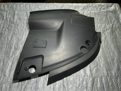 Накладка двигуна декоративна ліва VW T5 7H0119517B VAG Фольксваген Т5