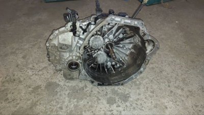 КПП,  після РЕВІЗІЇ,  коробка передач механіка 1.6, PF6050 320109931R Рено Трафік, Опель Віваро, Ніссан Прімастар-2