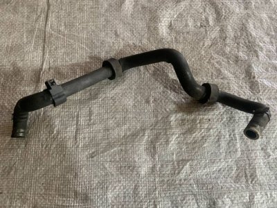 Патрубок системи охолодження 2.5 VW T5 7H0122058C VAG Фольксваген Т5