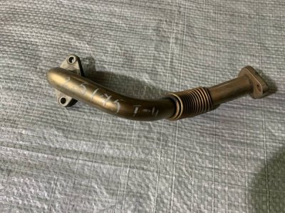 Трубка ЕГР, EGR 2.5 75 VW T4 074131525AA VAG Фольксваген Т4