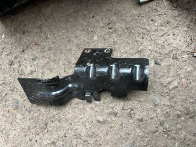 Захист днища 2010+ 825195148R Рено Мастер 3, Опель Мовано, Ніссан NV400