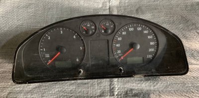 Панель, щиток приладів, приборів 2.5TDI VW T5 88311346 VAG Фольксваген Траспортер Т5