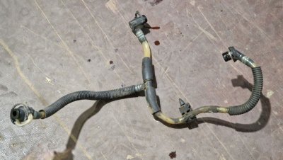 Трубка паливна від насосу підкачки до клапану відсічки палива 2.2CDI 2000-2006 A6110707632 903 Мерседес Спрінтер