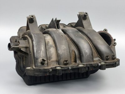 Колектор впускний 1.4, 1.6FSI 2003-2008 03C129711E VAG Фольксваген Гольф 5