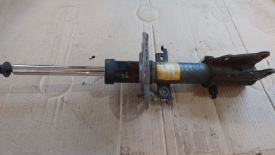 Амортизатор, стійка передня 8200868516, A4153200013 Рено Кенго 2,3, Мерседес Сітан