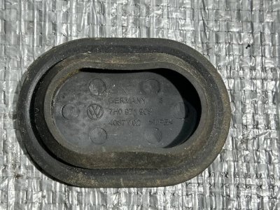 Заглушка VW T5 7H0971908 VAG Фольксваген Т5-1