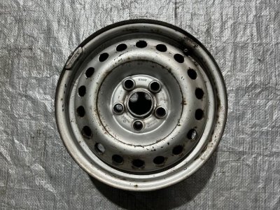 Диск колісний R15 6J15(круглі отвори) VW T4 7D0601027A VAG Фольксваген Т4