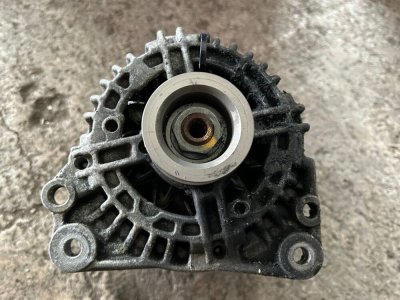 Генератор 110А BOSCH 03C903023D VW Фольксваген-1
