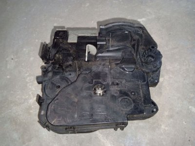 Замок задніх правих дверей 3' E90 LCI  2.0 дизель N47 2005-2013 седан 51227060296 БМВ, BMW