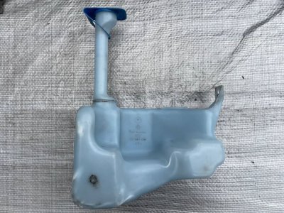 Бачок омивача 1997-2006 701955453 VAG Фольксваген Гольф 4