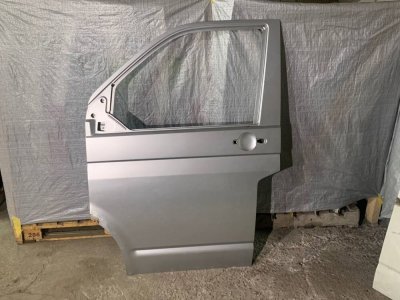 Двері передні ліві голі VW (колір та стан уточнюйте) T5 7E0831055C VAG Фольксваген Т5