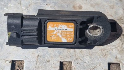 Датчик тиску в впускному колекторі, мапсенсор 2.0, 2.3DCI 2010+ 8200685363 Рено Трафік, Рено Мастер 3, Опель Мовано, Ніссан NV400