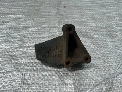 Кронштейн генератора VW T4 074903141 VAG Фольксваген Т4