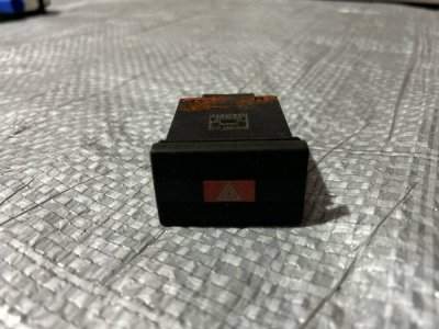 Кнопка аварійки VW T4 703953235 VAG Фольксваген Т4