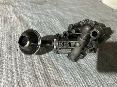 Масляний насос 1.9 T4 1991-2003 026115153A VAG Фольксваген Т4-1