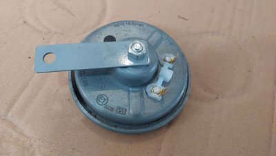 Сигнал, клаксон 12V 335Hz 002768 Hella