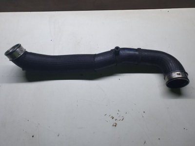 Патрубок інтеркулера лівий 7L6145979C VAG