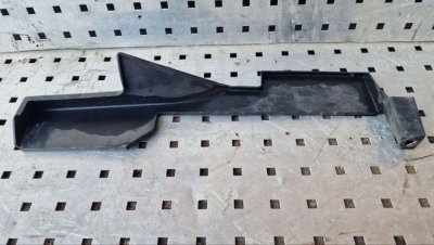 Дифузор радіатора правий CDI 2000-2006 A9015051288, A9015051388  903 Мерседес Спрінтер