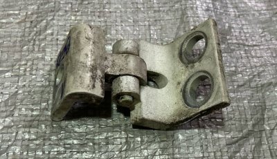 Закрывающий механизм, петля передних дверей 1996–2003 7D0831401 VAG Volkswagen Transporter T4