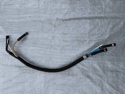 Трубки паливні від фільтра до ТНВД, ПНВТ T4 7D0201204N VAG Фольксваген Т4