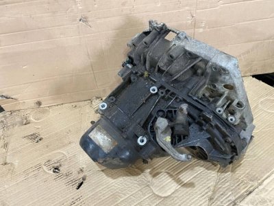 КПП, механічна коробка передач CE JR 8200553271 Рено Кенго 2008+-1