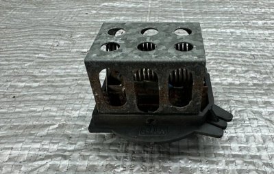 Реостат, резистор пічки без кондиціонера 1.9D 1996-2003 848309A Сітроен Берлінго, Пежо Партнер