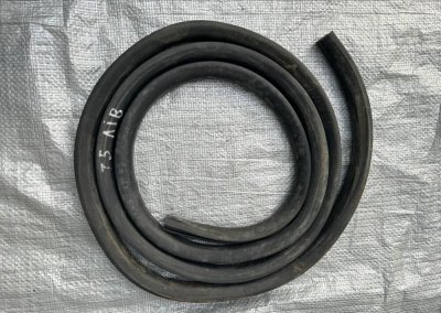 Ущільнювач передніх лівих дверей VW T5 7E0837911 VAG Фольксваген Т5