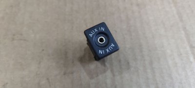 Роз'єм AUX 5N0035724 VAG Фольксваген Гольф