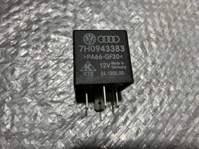 Реле 472 7H0943383 VAG Фольксваген Транспортер Т4-1