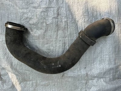 Патрубок інтеркулера 2.0 VW T5 7E0145980 VAG Фольксваген Т5