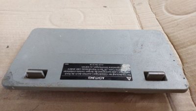 Кришка тумби сидіння 2006+ 906 A9065450003 Мерседес Спрінтер