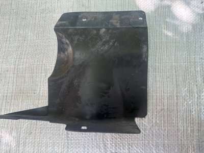 Захист двигуна, мотора правий 2003-2008 9633384580 Сітроен Берлінго, Пежо Партнер
