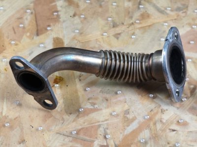Трубка ЕГР, EGR 1.4 TSI 03C131521S VAG Фольксваген Гольф