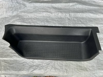 Накладка порогу, підножка внутрішня передньої лівої дверки VW  T4 701863735A WAG Фольксваген Т4