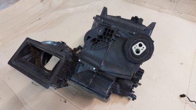 Корпус пічки з кондиціонером 2012+ 272700570R, A4158304000 W415 Рено Кенго 2,3, Мерседес Сітан